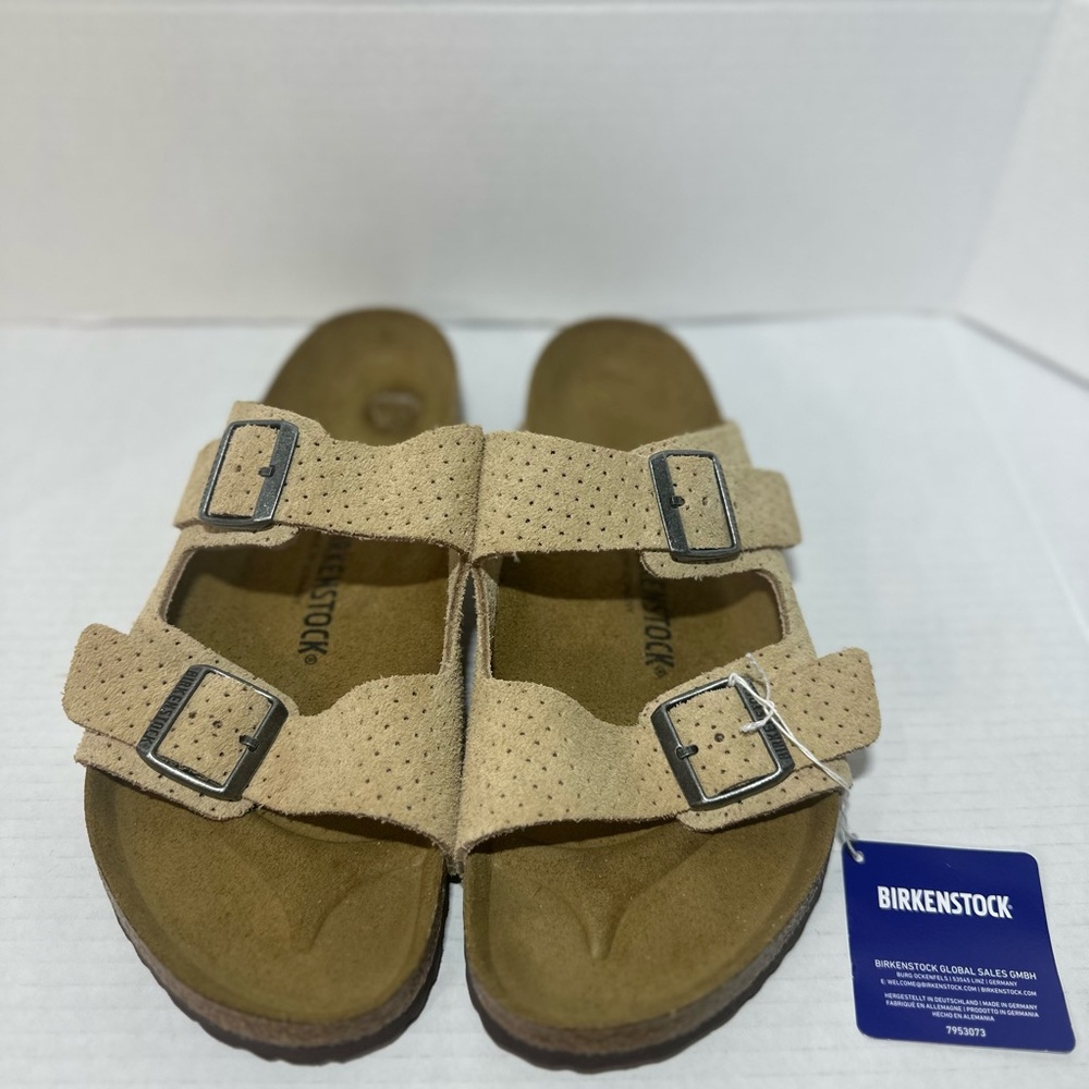 Birkenstock Men's Size 11 Beige Sandals